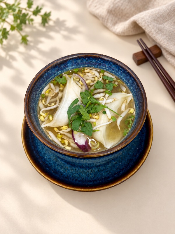 Gyoza soup (0,3l)